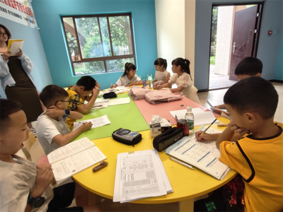 青神县青竹街道 “快乐小东坡·童伴托管”公益班，点亮孩子多彩假期